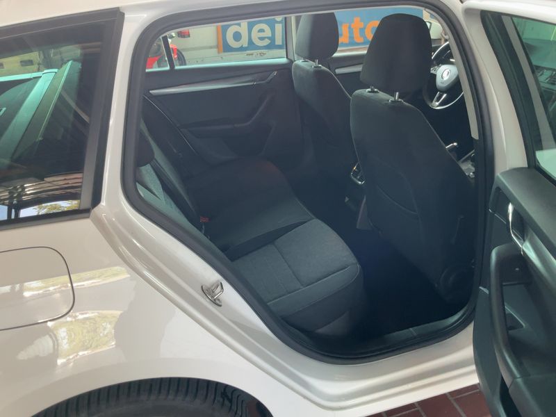 Skoda Octavia 2.0 TDI Soleil 2020 – снимка 19