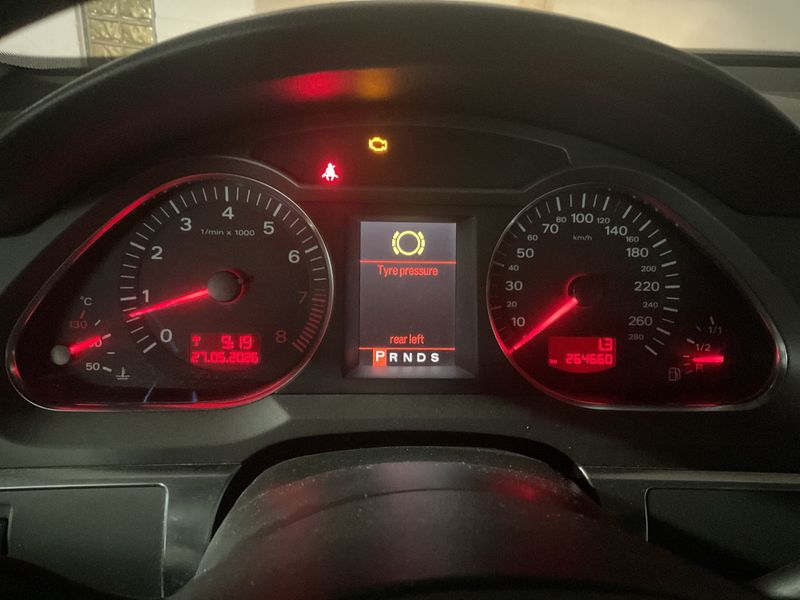 Audi A6 3.2 V6 FSI quattro 2006 – снимка 4