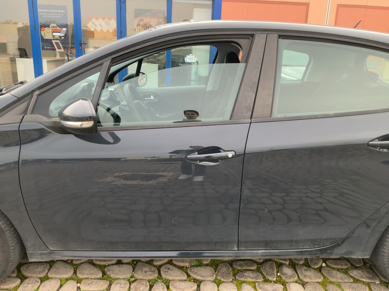 Peugeot 208 1.0 VTi Active 2016 – снимка 4