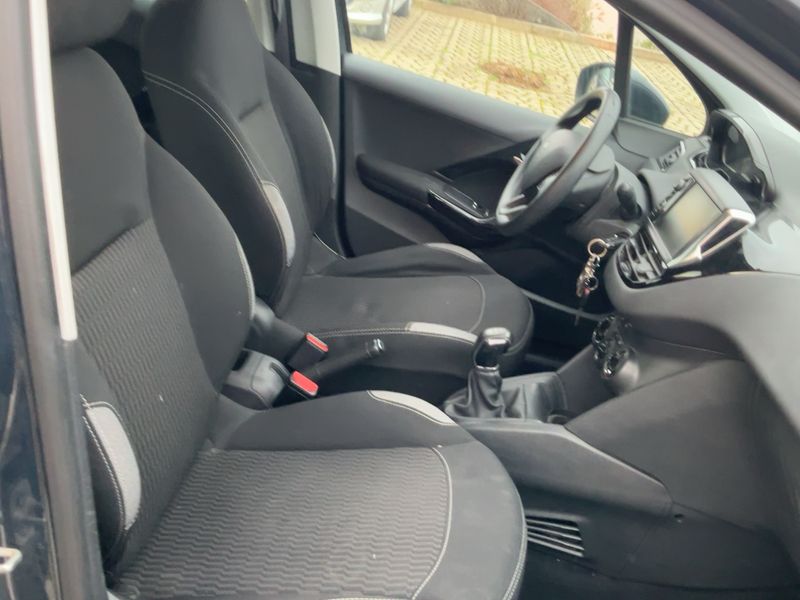 Peugeot 208 1.0 VTi Active 2016 – снимка 16