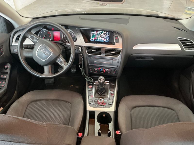 Audi A4 2.0 TDI 2009 – снимка 12