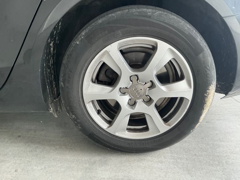 Audi A4 2.0 TDI 2009 – снимка 18