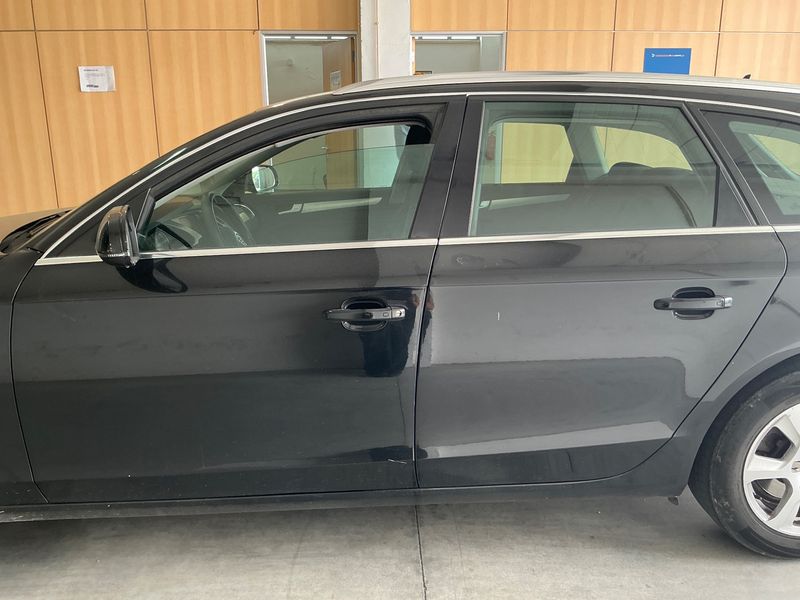 Audi A4 2.0 TDI 2009 – снимка 4