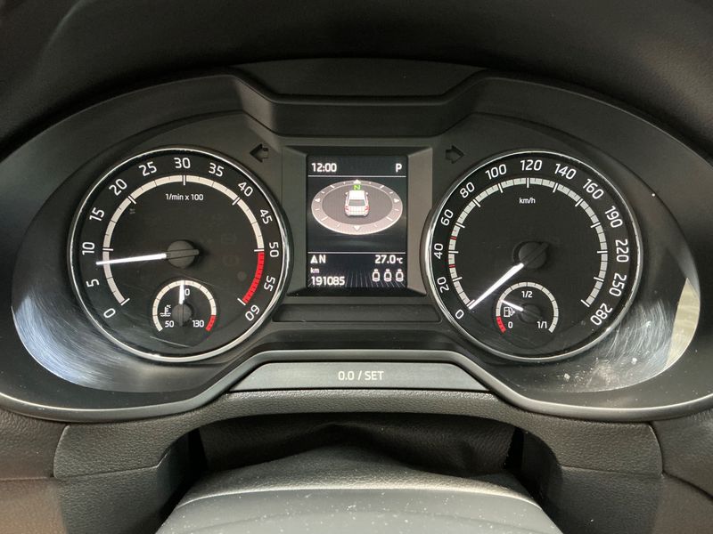 Skoda Octavia 2.0 TDI RS 2014 – снимка 19