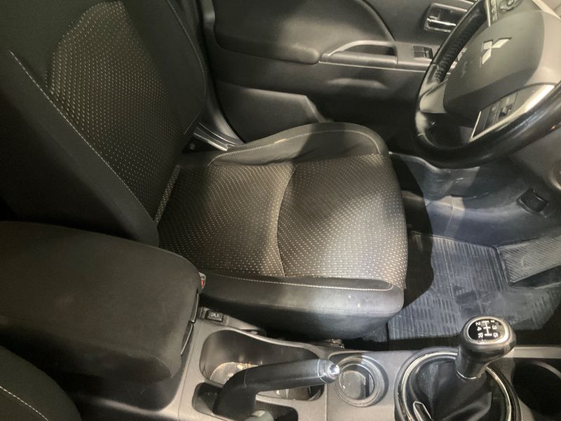 Mitsubishi ASX 1.6 Basis 2WD 2013 – снимка 29