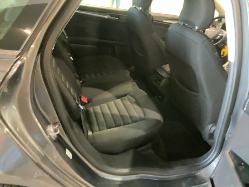 Ford Mondeo 2.0 TDCi Business Edition 2017 – снимка 19