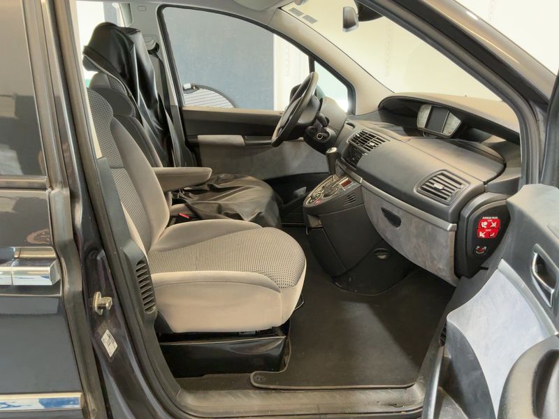 Peugeot 807 2.0 HDi Allure 2013 – снимка 17