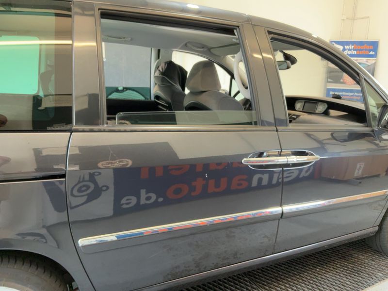 Peugeot 807 2.0 HDi Allure 2013 – снимка 10
