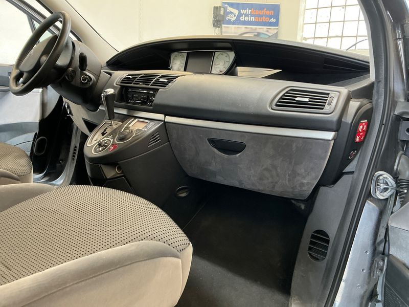 Peugeot 807 2.0 HDi Allure 2013 – снимка 38