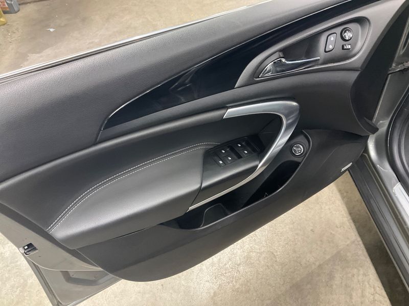 Opel Insignia Sports Tourer 2.0 CDTI Business Innovation 2016 – снимка 34