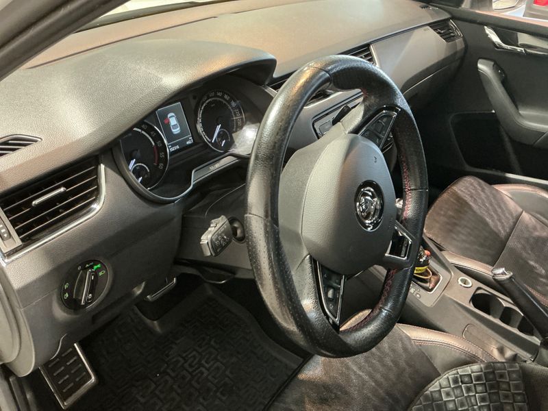 Skoda Octavia 2.0 TDI RS 2015 – снимка 23