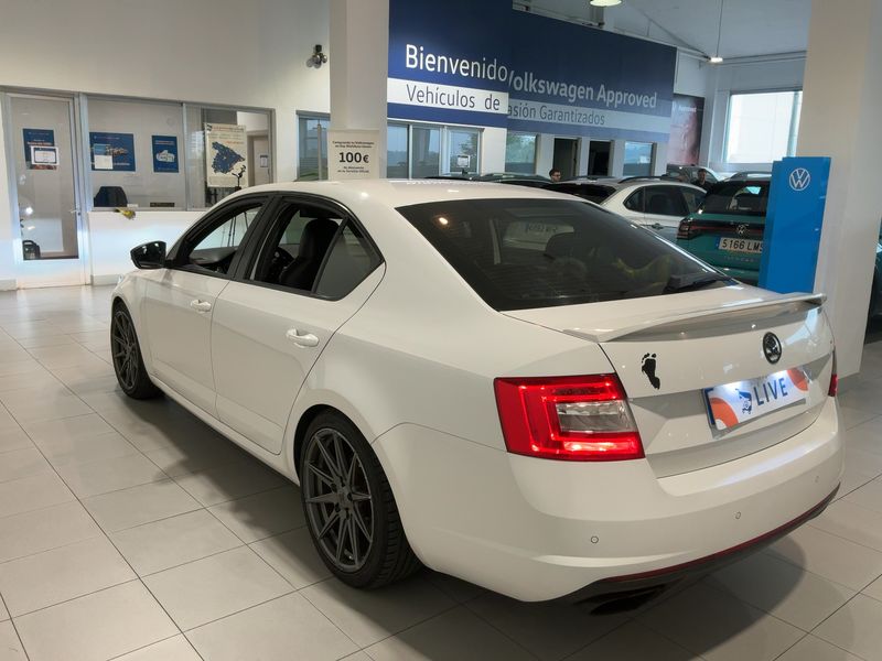 Skoda Octavia 2.0 TDI RS 2015 – снимка 6