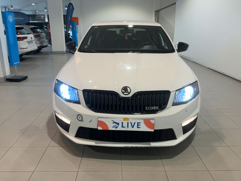 Skoda Octavia 2.0 TDI RS 2015 – снимка 14