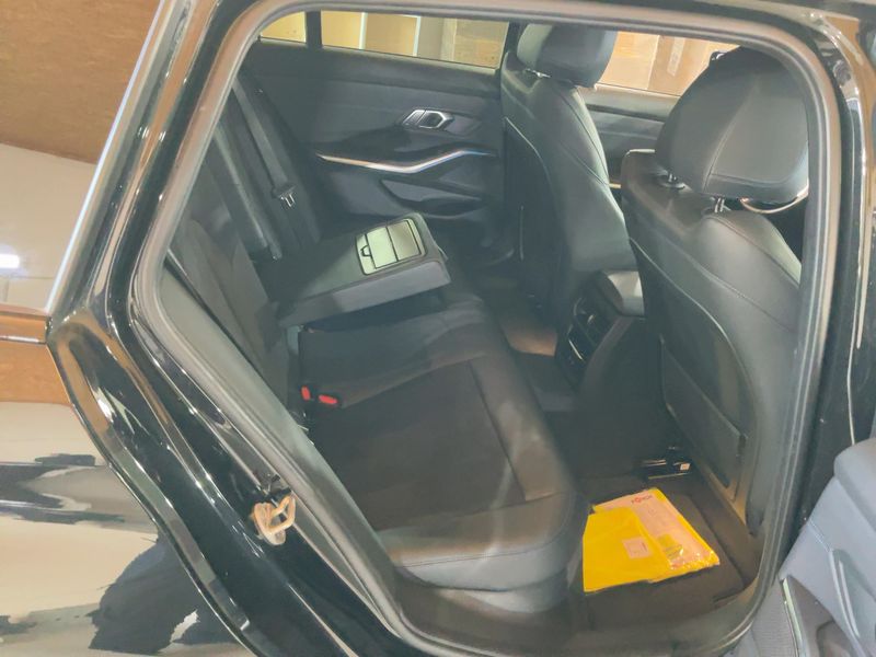 BMW 3er 320e xDrive M Sport 2021 – снимка 20