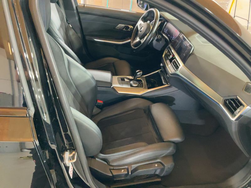 BMW 3er 320e xDrive M Sport 2021 – снимка 17