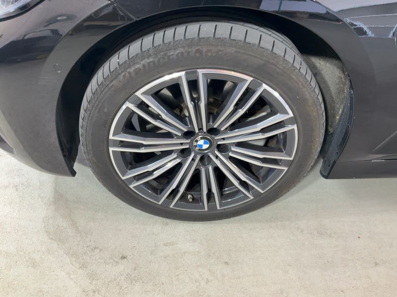 BMW 3er 320e xDrive M Sport 2021 – снимка 3