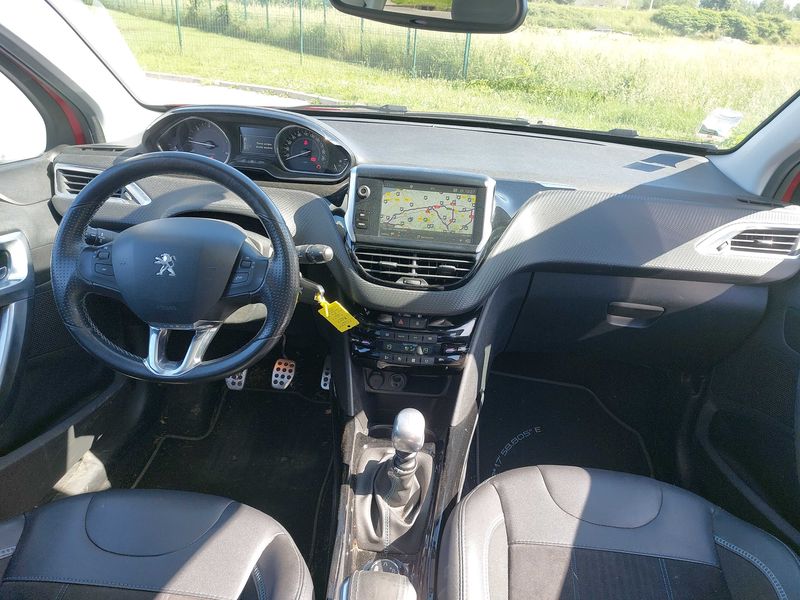 Peugeot 2008 1.6 Blue-HDi Crossway 2018 – снимка 11