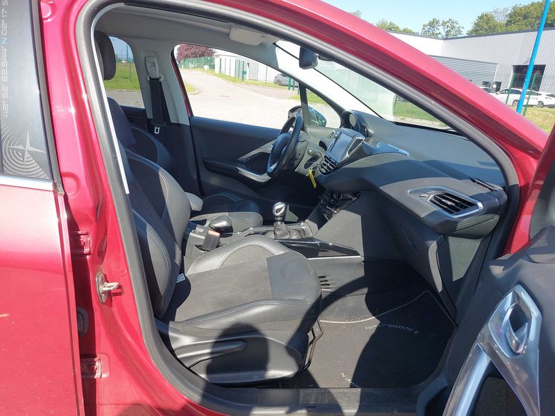 Peugeot 2008 1.6 Blue-HDi Crossway 2018 – снимка 10