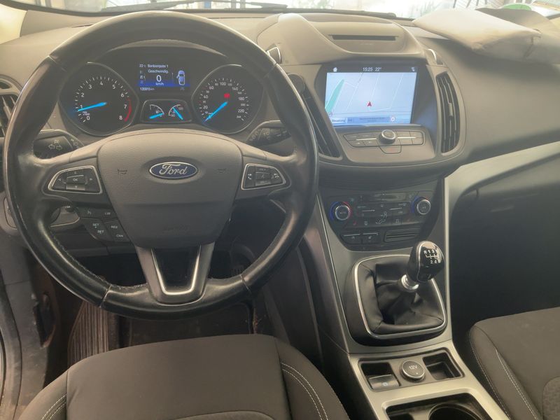 Ford Kuga 1.5 EcoBoost Cool&Connect 2017 – снимка 18
