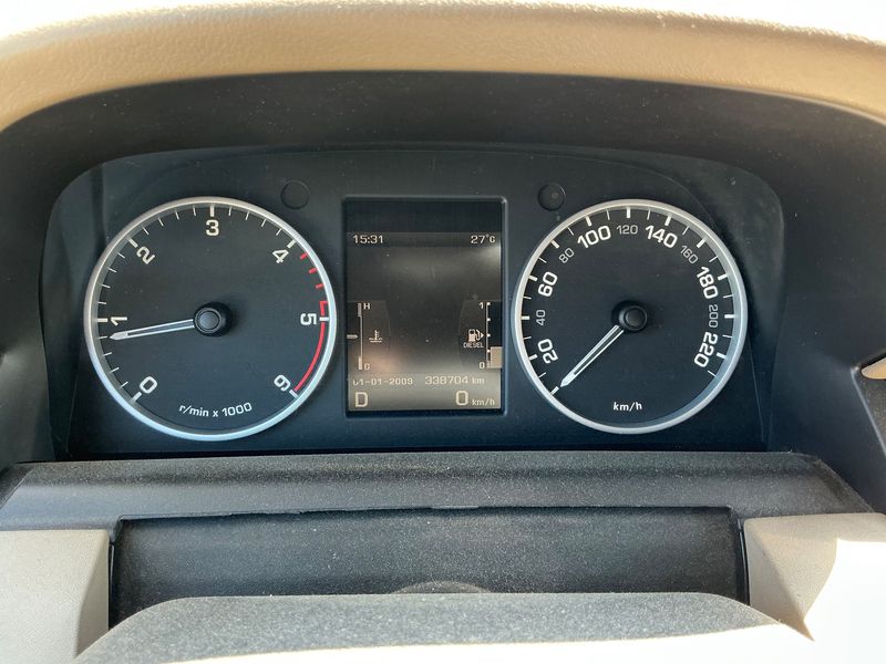 Land Rover Discovery 4 2.7 Td V6 TDV6 HSE 2010 – снимка 18