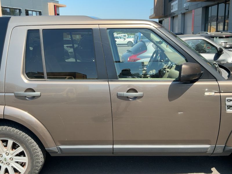Land Rover Discovery 4 2.7 Td V6 TDV6 HSE 2010 – снимка 10