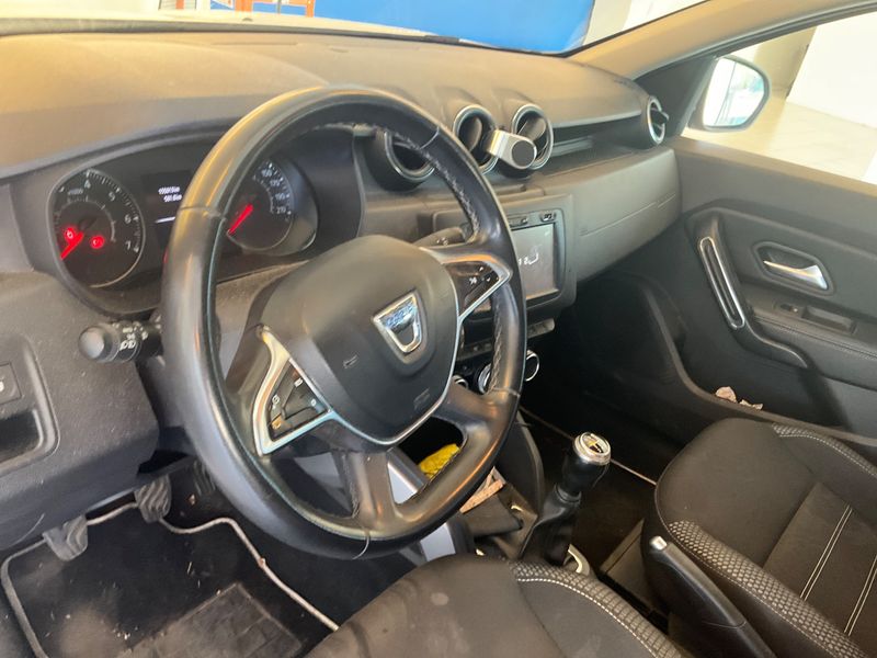 Dacia Duster 1.6 SCe Prestige 2018 – снимка 26