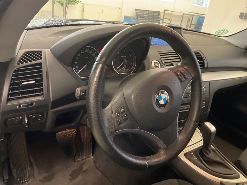 BMW 1er 118d 2010 – снимка 25