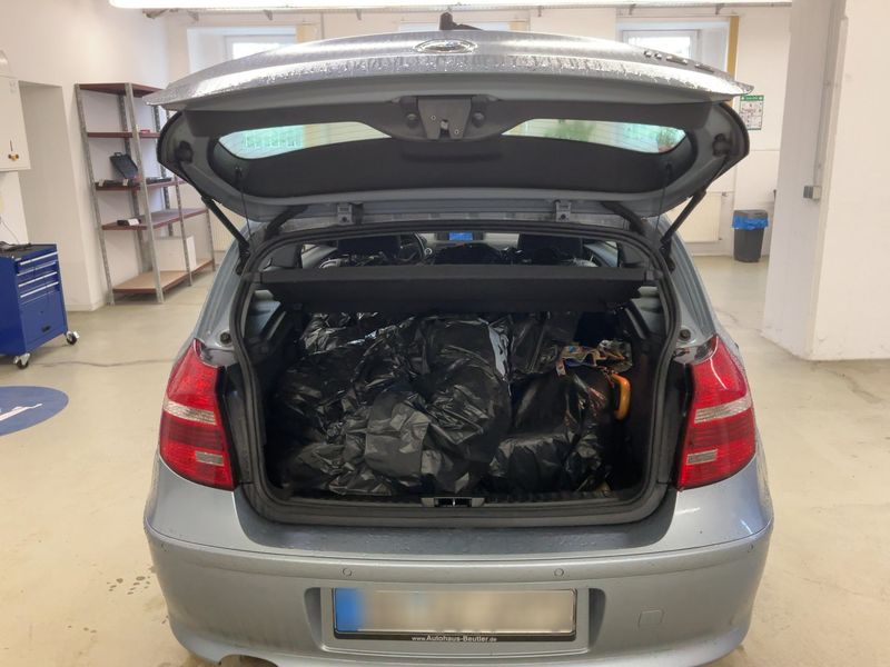 BMW 1er 118d 2010 – снимка 16