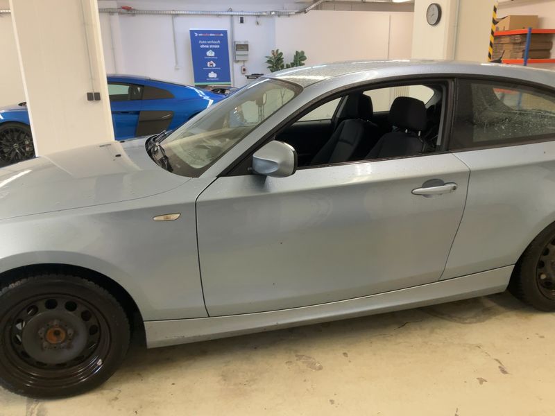 BMW 1er 118d 2010 – снимка 4