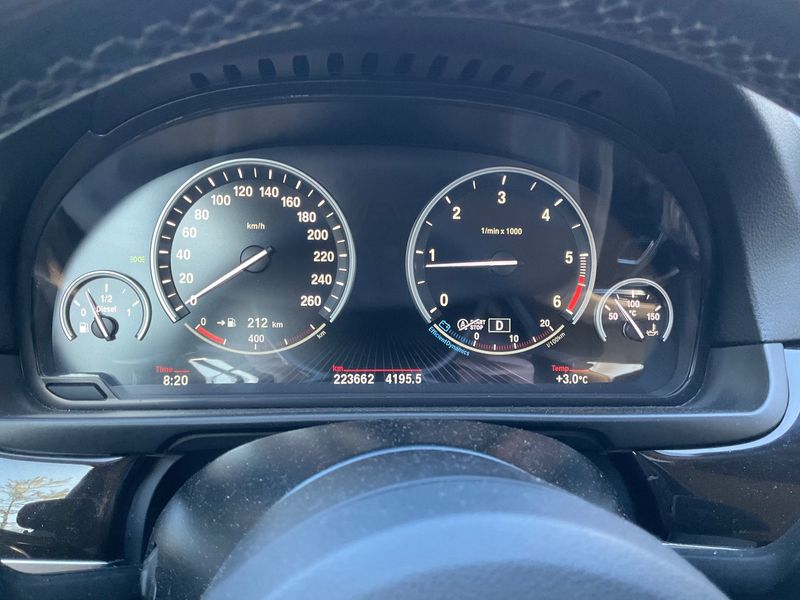 BMW 5er 520d xDrive 2015 – снимка 13