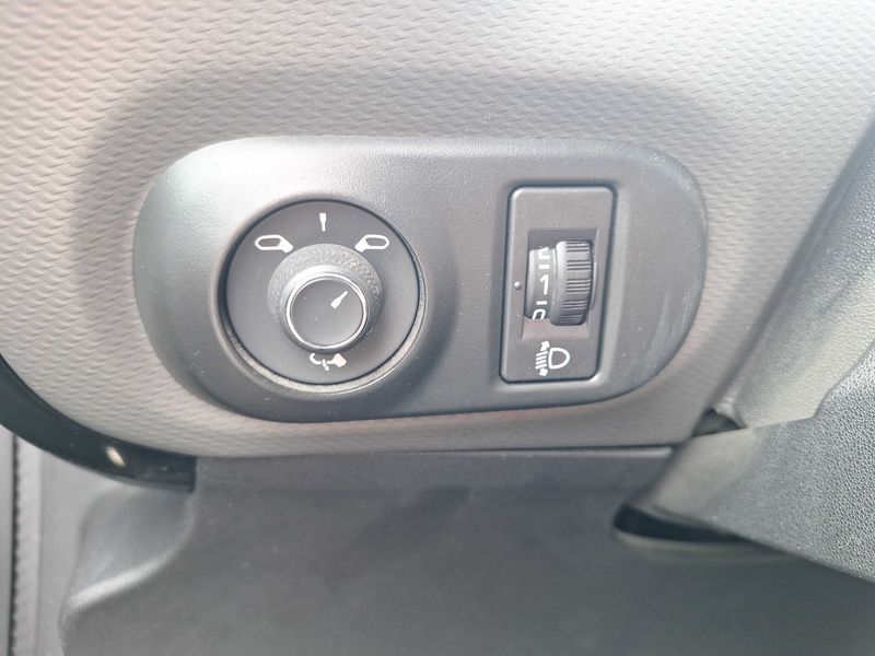 Citroen C4 Cactus 1.5 Blue-HDi Shine 2020 – снимка 23