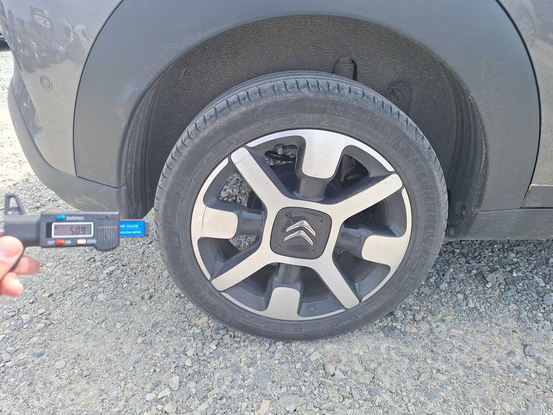 Citroen C4 Cactus 1.5 Blue-HDi Shine 2020 – снимка 35