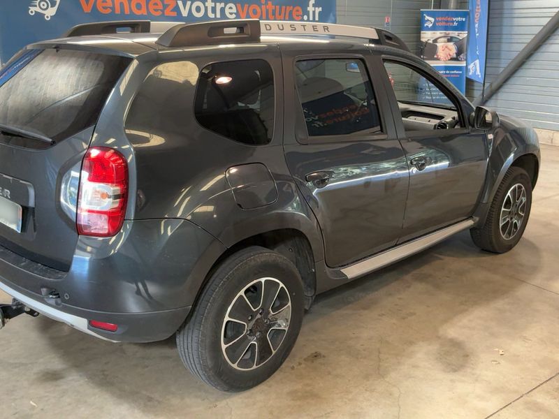 Dacia Duster 1.5 dCi SL Black Touch 4x2 2017 – снимка 8