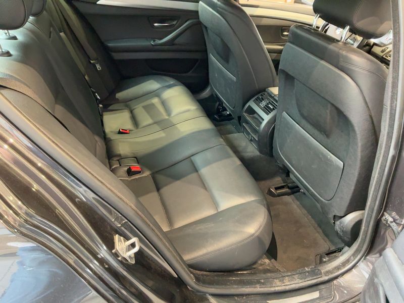 BMW 5er 520d 2016 – снимка 14