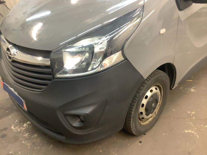 Opel Vivaro 1.6 CDTI Biturbo Kasten L1H2 2,9t 2016 – снимка 2