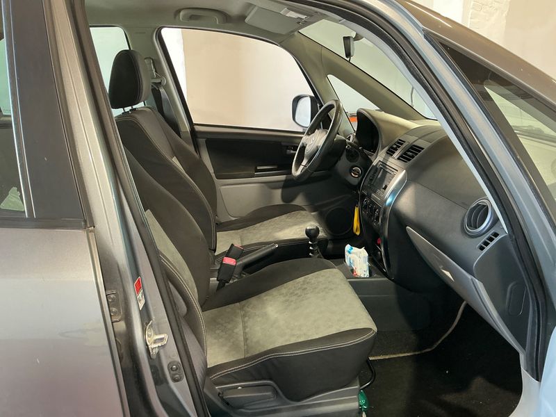 Suzuki SX4 2.0 DDiS Evolution 4x4 2013 – снимка 3
