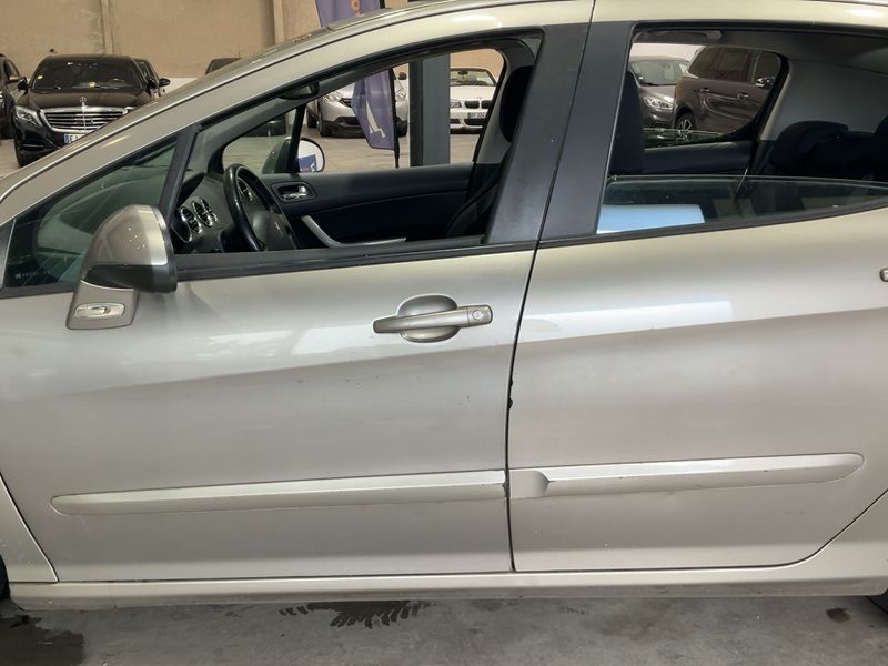 Peugeot 308 1.6 HDi Business Pack 2012 – снимка 4