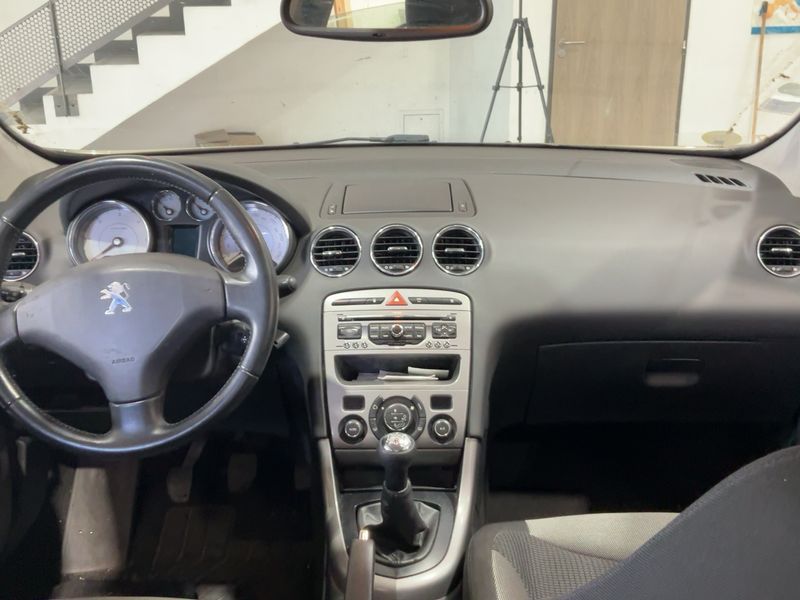 Peugeot 308 1.6 HDi Business Pack 2012 – снимка 17