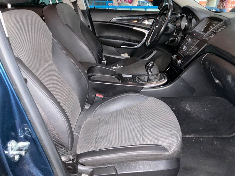 Opel Insignia Sports Tourer 2.0 CDTI Excellence 2012 – снимка 3
