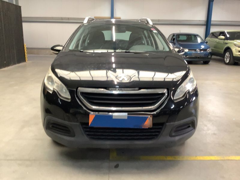 Peugeot 2008 1.2 VTi Access 2015 – снимка 14