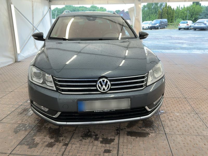 Volkswagen Passat 2.0 TDI Business Edition BlueMotion Tech 2014 – снимка 14