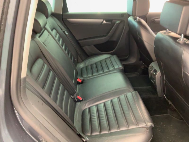 Volkswagen Passat 2.0 TDI Business Edition BlueMotion Tech 2014 – снимка 20