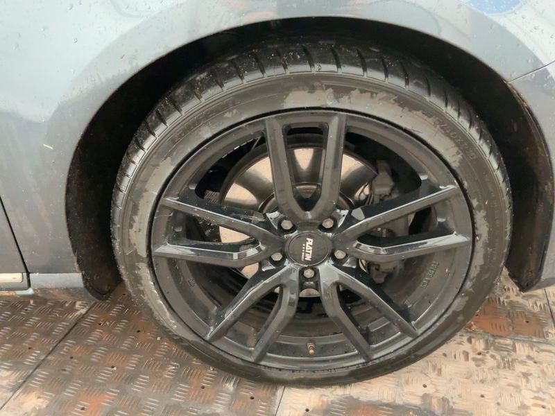 Volkswagen Passat 2.0 TDI Business Edition BlueMotion Tech 2014 – снимка 11