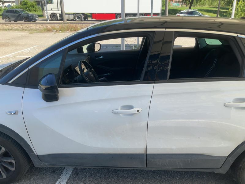 Opel Crossland X 1.2 Turbo Elegance 2023 – снимка 4