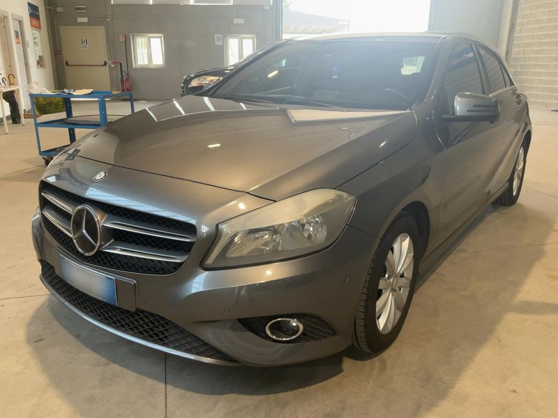 Mercedes-Benz A-Klasse A 180 CDI BlueEfficiency Style 2013 – снимка 1