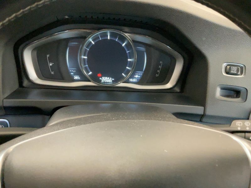 Volvo V60 2.4 D6 Plug-in Hybrid Momentum AWD 2015 – снимка 18