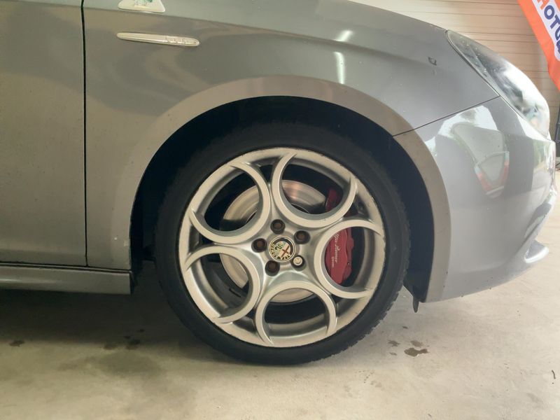 Alfa Romeo Giulietta 1.8 Turbo Quadrifoglio Verde 2011 – снимка 11
