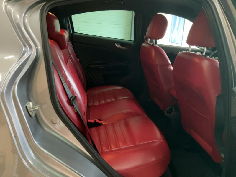 Alfa Romeo Giulietta 1.8 Turbo Quadrifoglio Verde 2011 – снимка 19