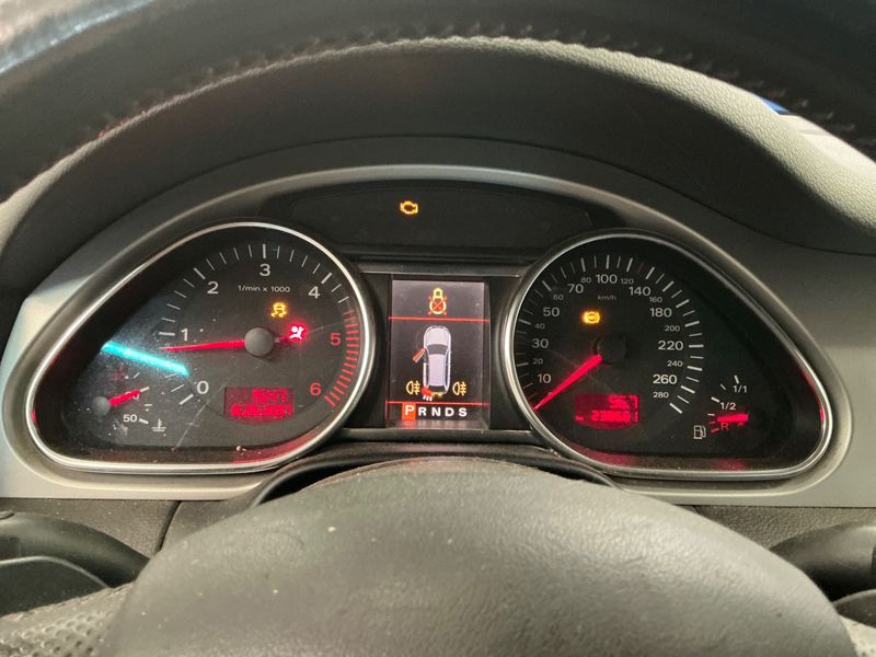 Audi Q7 3.0 V6 TDI quattro 2008 – снимка 47