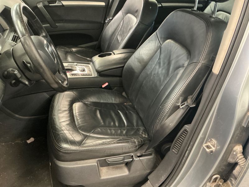 Audi Q7 3.0 V6 TDI quattro 2008 – снимка 32